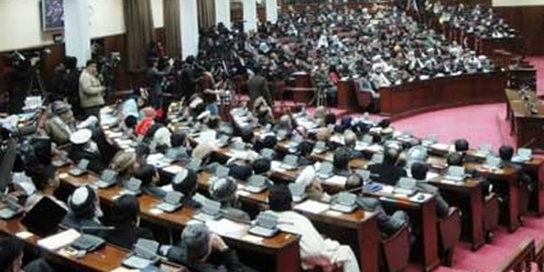 Le Parlement afghan demande l’annulation du traité de sécurité Kaboul-Washington