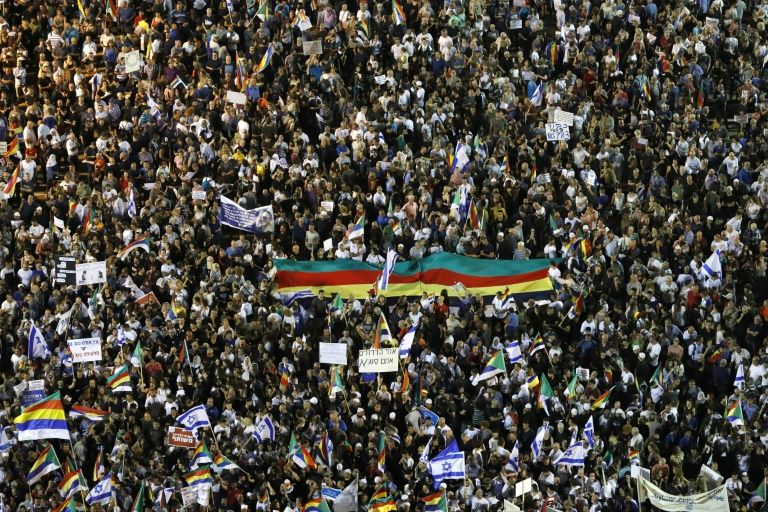 Une immense foule de Druzes proteste contre une loi controversée en Israël