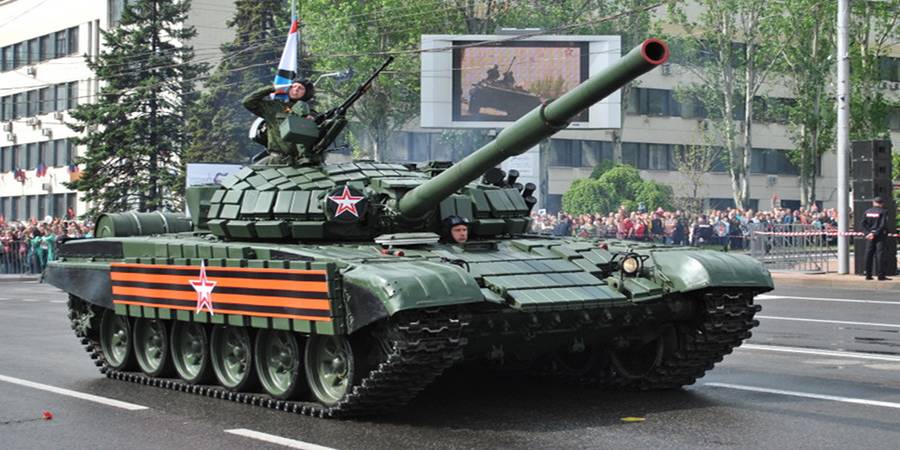 Parade de la Victoire 2019 et défilé du Régiment Immortel à Donetsk