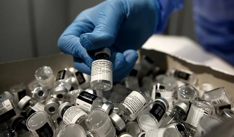 Après Israël, les États-Unis signalent des cas rares de myocardite chez des ados vaccinés avec le Pfizer